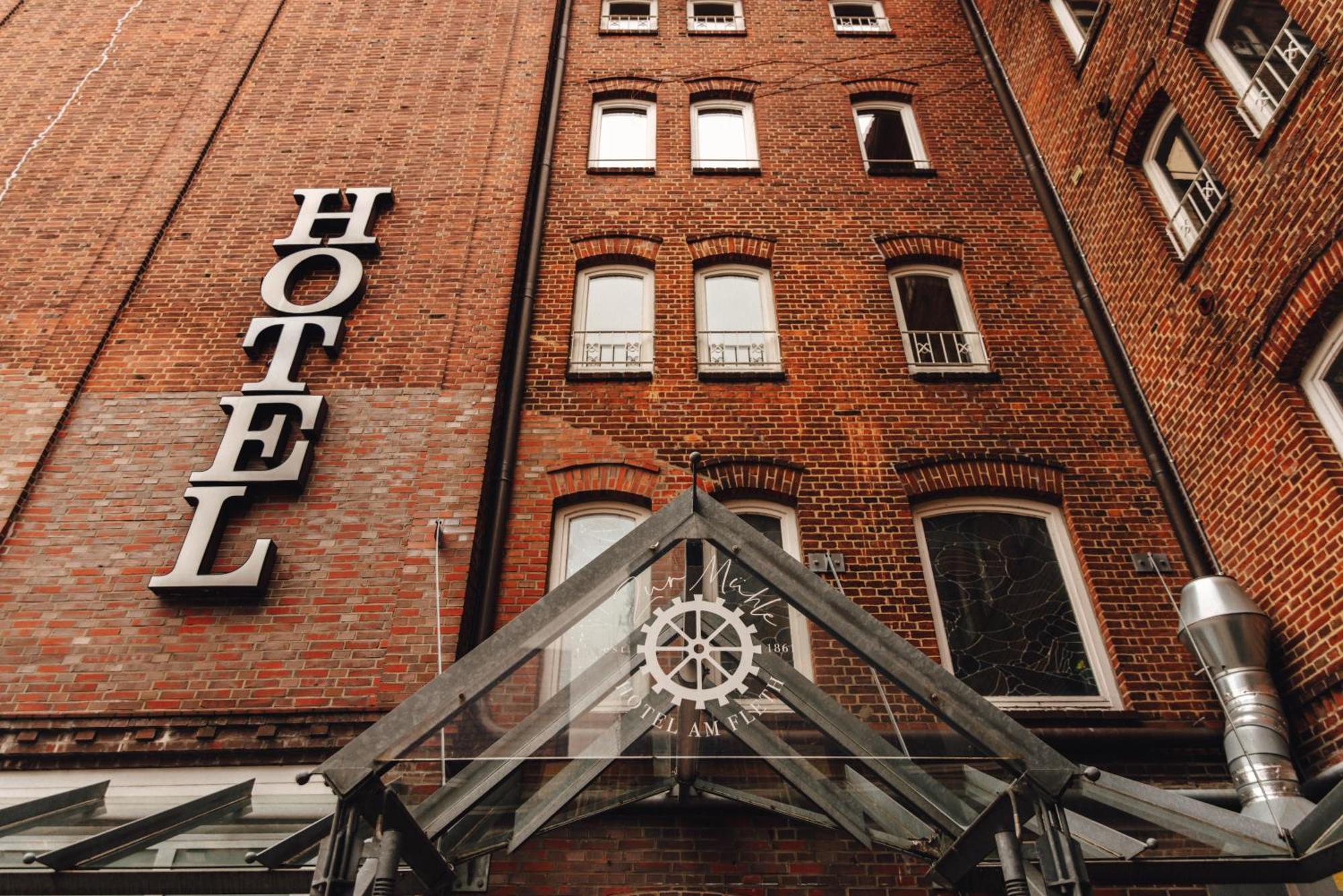 Hotel Zur Muehle Buxtehude Exterior photo